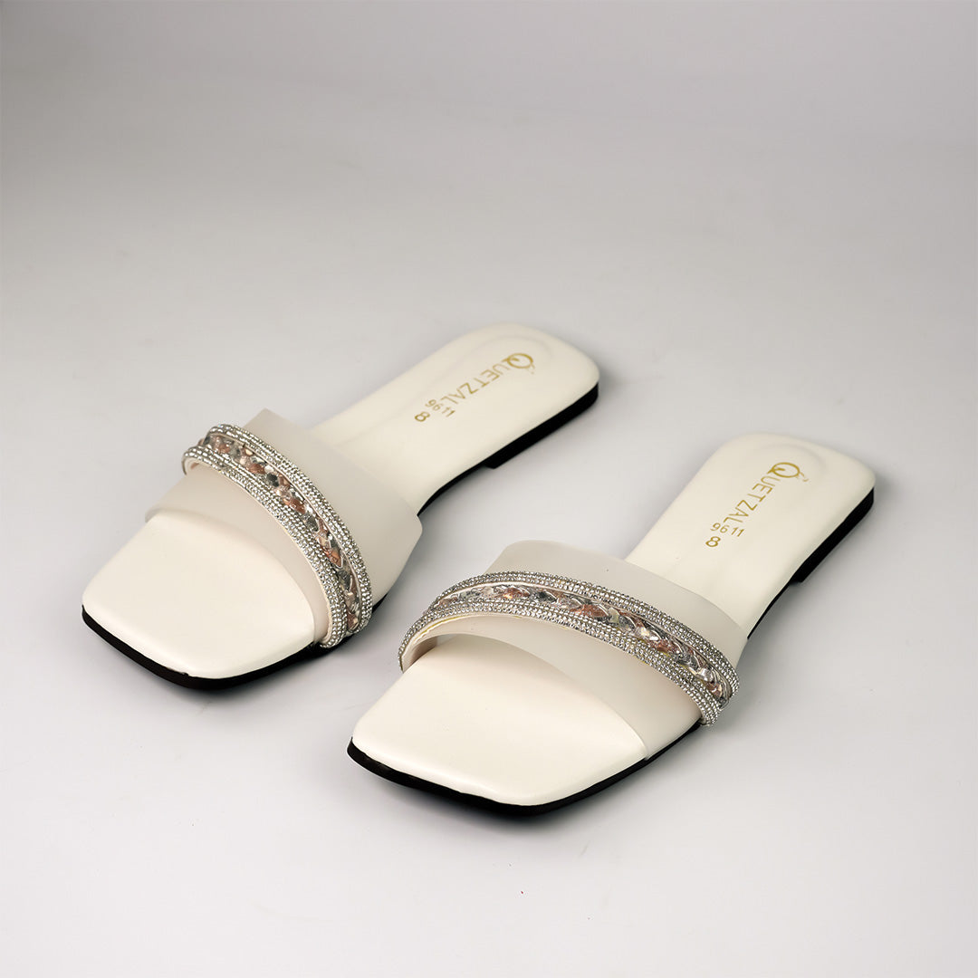 Quetzel White Comfort cove flat slipper
